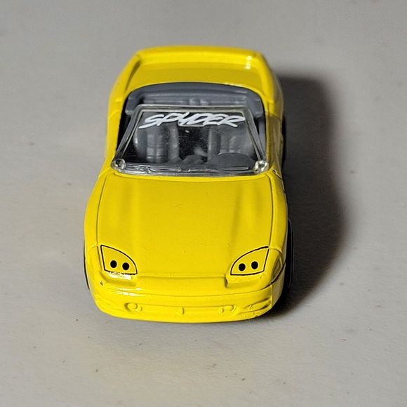 Vintage 1994 Matchbox 1:60 Mitsubishi 3000GT Spyder Yellow Convertible Pre-Owned - Picture 2 of 9